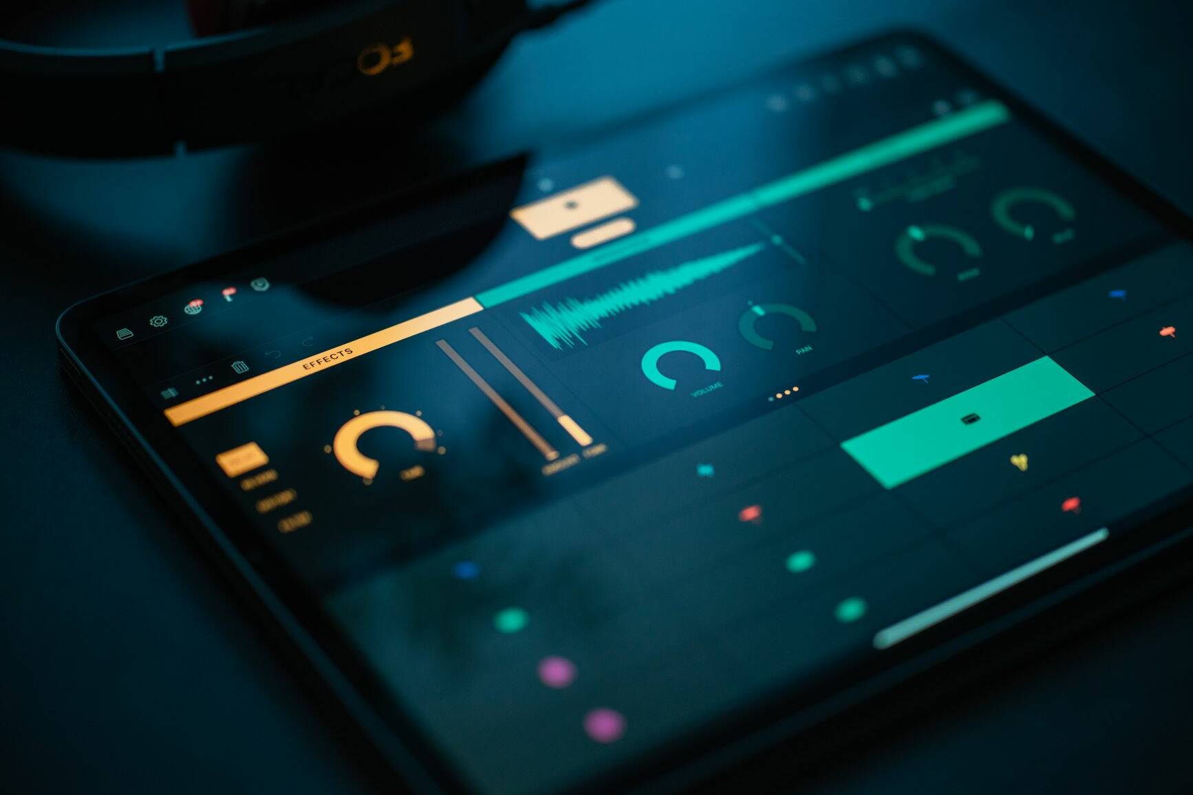 Sound Design avec la synthèse physique : modéliser le réel pour créer l’impossible Sound Design avec la synthèse physique : modéliser le réel pour créer l’impossible